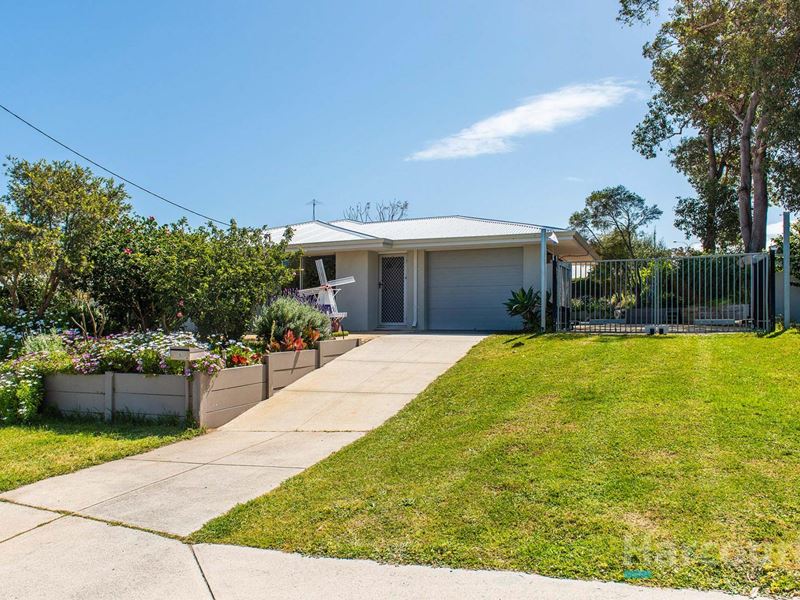 2 Wallawa Street, Wanneroo WA 6065