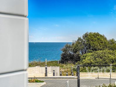 36/25 O'Connor Close, North Coogee WA 6163