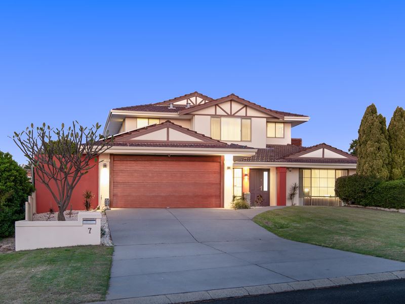 7 Cooper Ridge, Winthrop