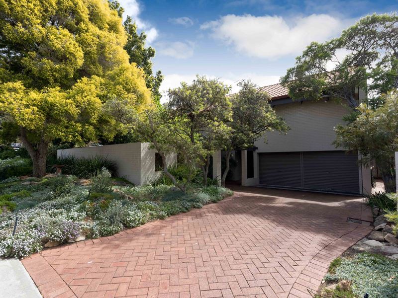 8 Davenport Road, Booragoon