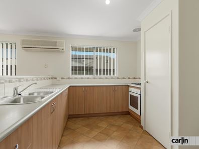 8 Barcelona Grange, Port Kennedy WA 6172