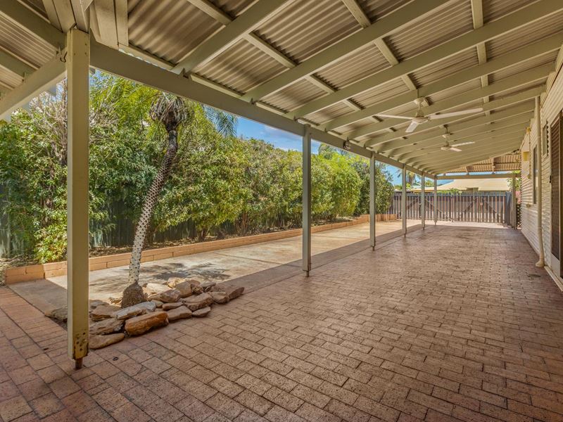 10 Aarons Drive, Cable Beach