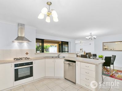 30 Montgomery Drive, Success WA 6164