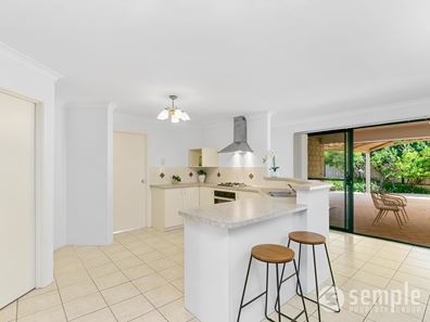 30 Montgomery Drive, Success WA 6164