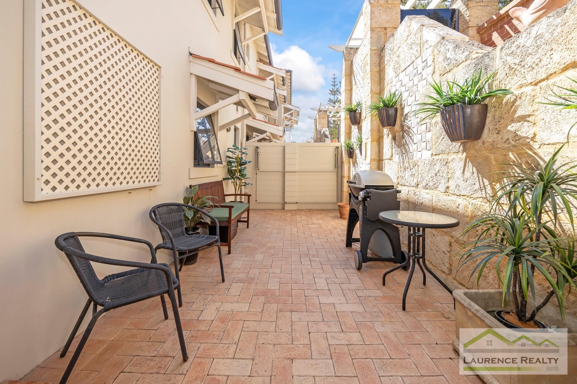 17/14 Itea Place, Mindarie WA 6030