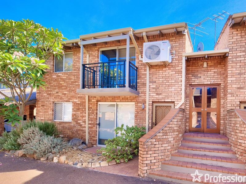 9/20 Roscorla Avenue, Yokine