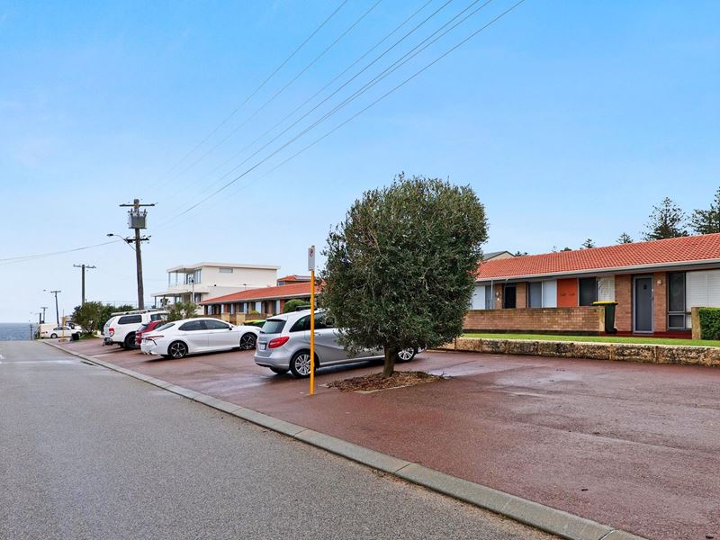 8/19 Sorrento Street, North Beach