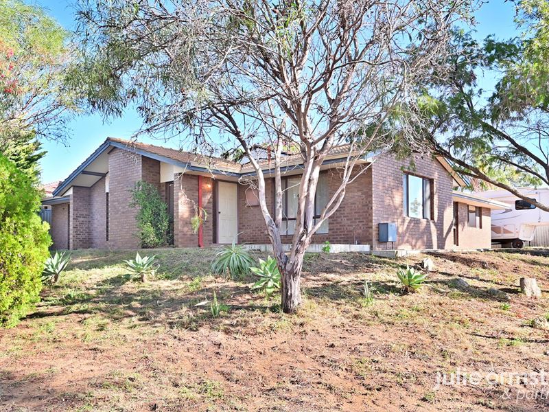 1 Scarp Close, Edgewater