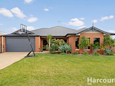 21 Marsdenia Road, Halls Head WA 6210