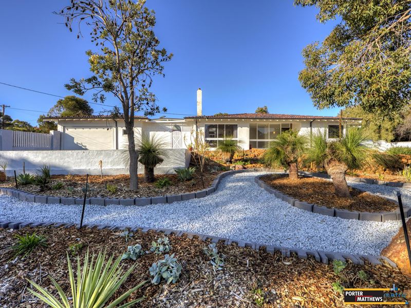64 Basildon Road, Lesmurdie