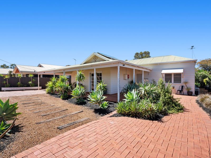 11 Campbell Street, Lamington