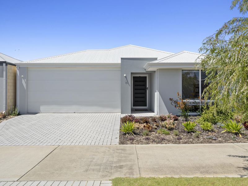 6 Cathedral Approach, Secret Harbour WA 6173