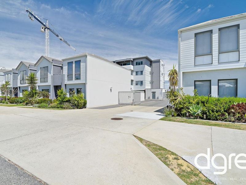 50/25 O'Connor Close, North Coogee