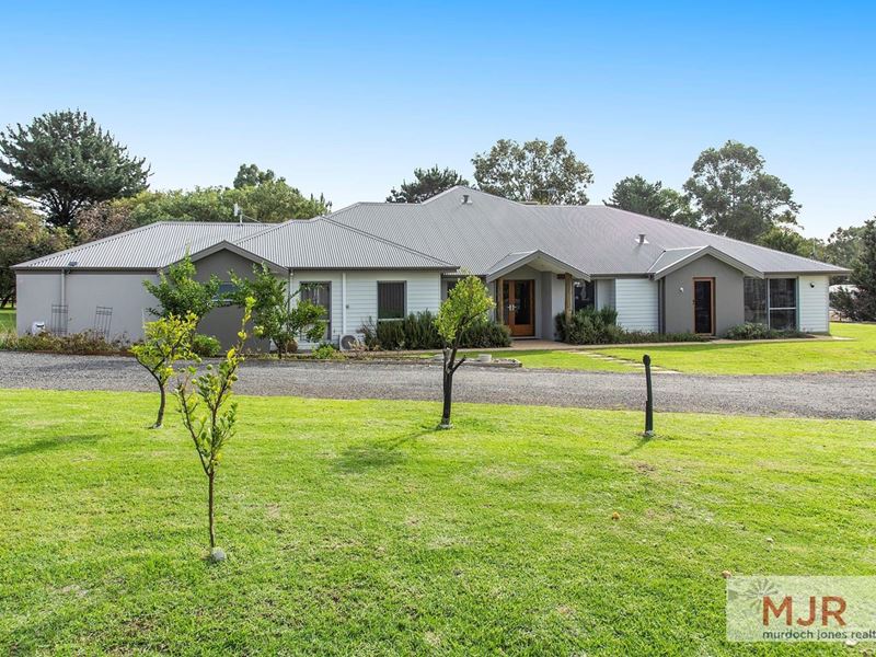 25 Casella Place, Wandi