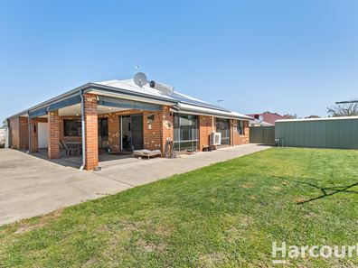 16 Jimjam Crescent, Ravenswood WA 6208