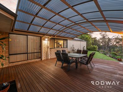 9 Dumas Dr, Bedfordale WA 6112