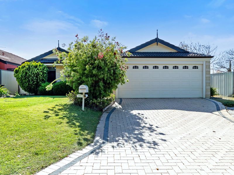 28 Allanbi Circle, Carramar WA 6031