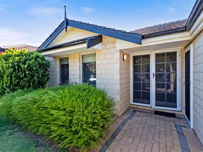 28 Allanbi Circle, Carramar WA 6031