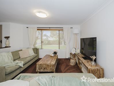 7 Highview Rise, Ballajura WA 6066