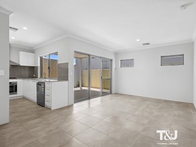 9B Halley Street, Innaloo WA 6018