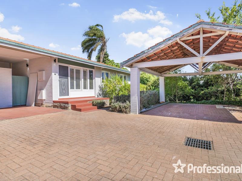 18D Buntine Way, Girrawheen