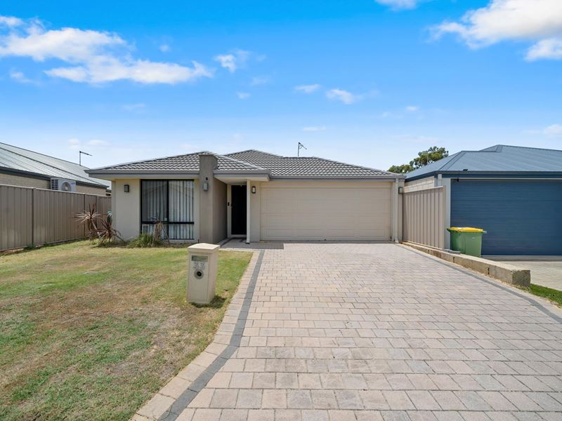 33 Rochdale Circle, Meadow Springs