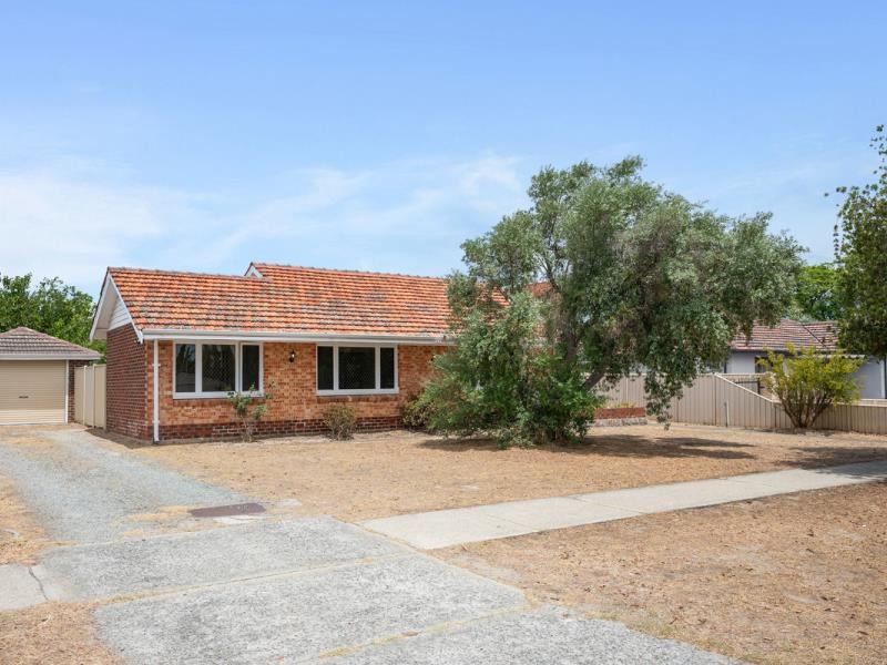24 Pitt Street, St James WA 6102