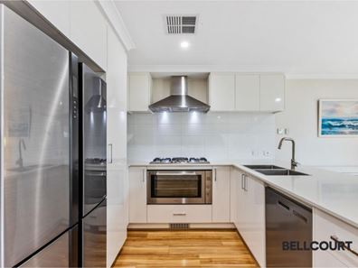 19 Gadd Street, Success WA 6164