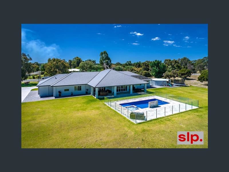 108 Via Vista Drive, Mariginiup WA 6078