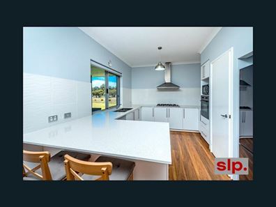 108 Via Vista Drive, Mariginiup WA 6078
