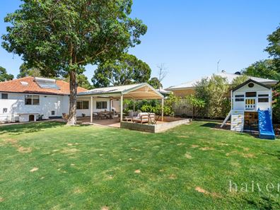 18 Waverley Road, Coolbellup WA 6163
