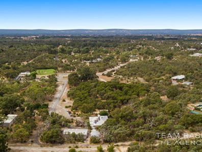 14 Barker Road, Wellard WA 6170