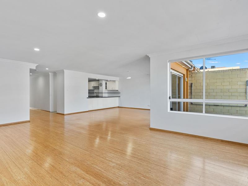 6/253 Ocean Keys Boulevard, Clarkson WA 6030