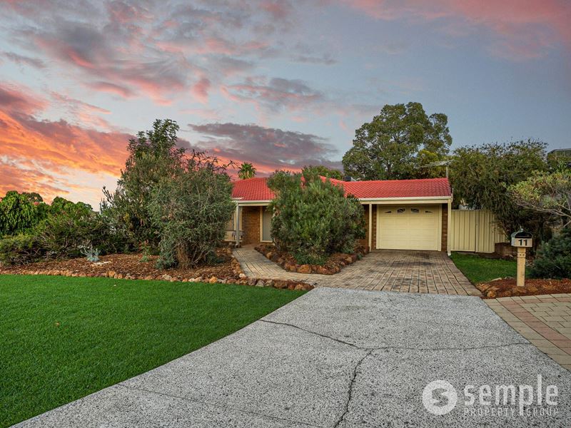 11 Mollerin Place, South Lake WA 6164