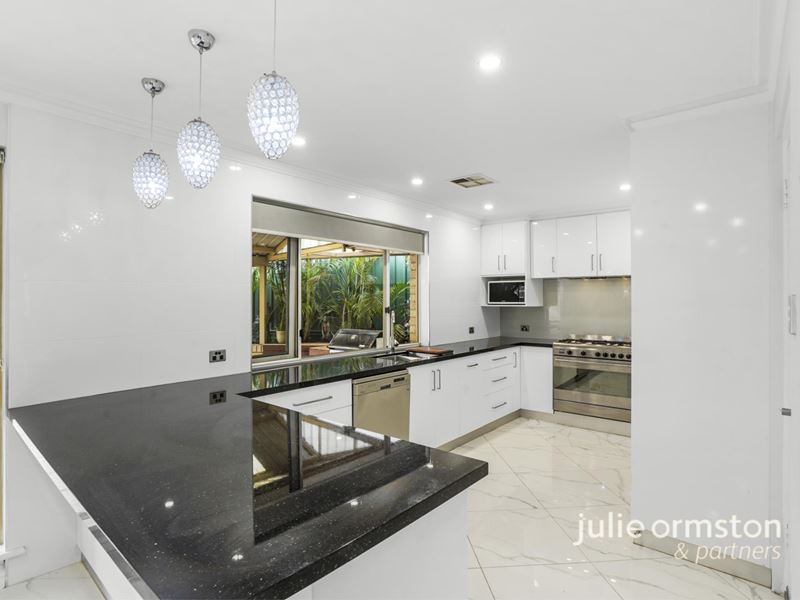 15 Boston Court, Woodvale
