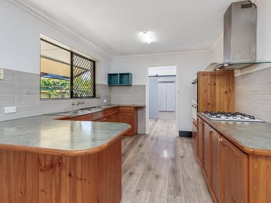 75 Dale Road, Armadale WA 6112