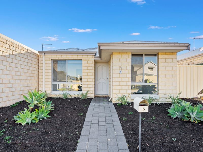 5 Sheffield Green, Greenfields WA 6210