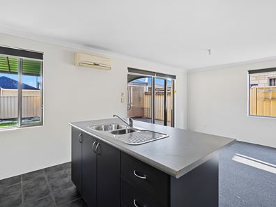 5 Sheffield Green, Greenfields WA 6210