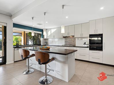 13 Barrington Ave, Champion Lakes WA 6111