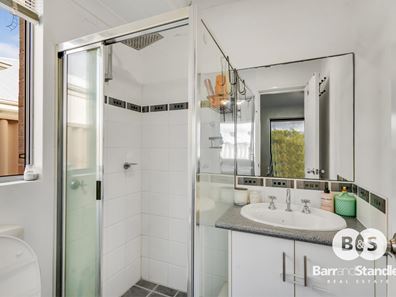 17 Wiroo Loop, Dalyellup WA 6230