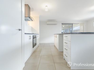 21A Logue Street, Waroona WA 6215