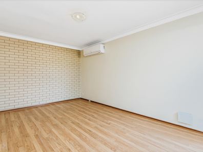215B Orrong Rd, Rivervale WA 6103
