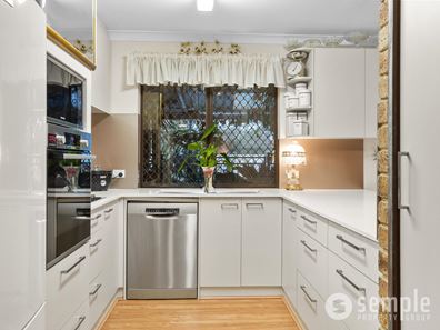 35 Colonial Drive, Bibra Lake WA 6163