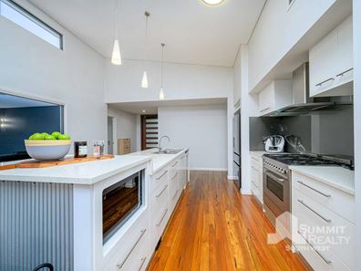 29 Livingstone Heights, Roelands WA 6226