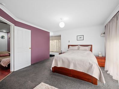38 Pioneer Drive, Thornlie WA 6108
