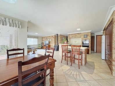 22 Burton Road, Castletown WA 6450