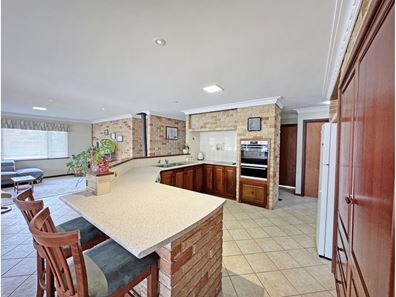 22 Burton Road, Castletown WA 6450