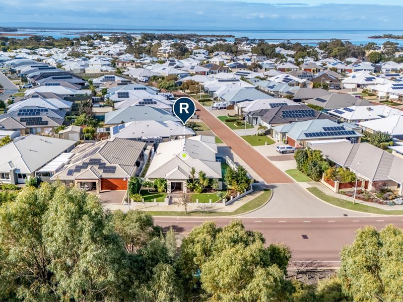 20 Bridgewater Boulevard, Erskine