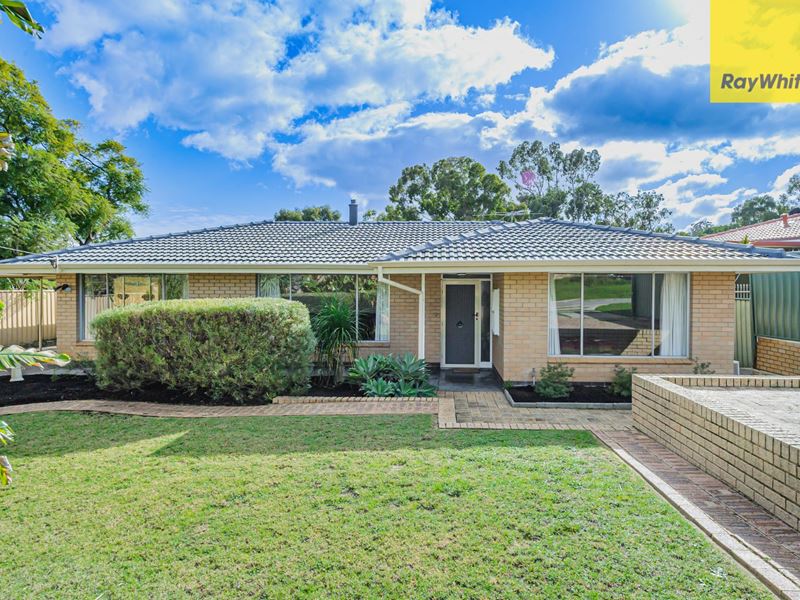3 Churchill Drive, Swan View WA 6056