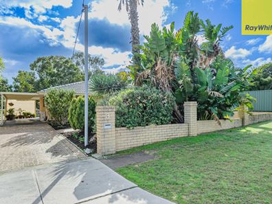 3 Churchill Drive, Swan View WA 6056
